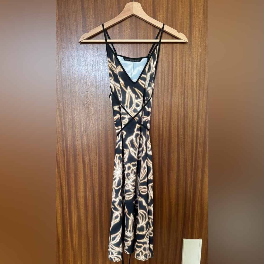 Bleached Floral Dress - Picture 4 of 8